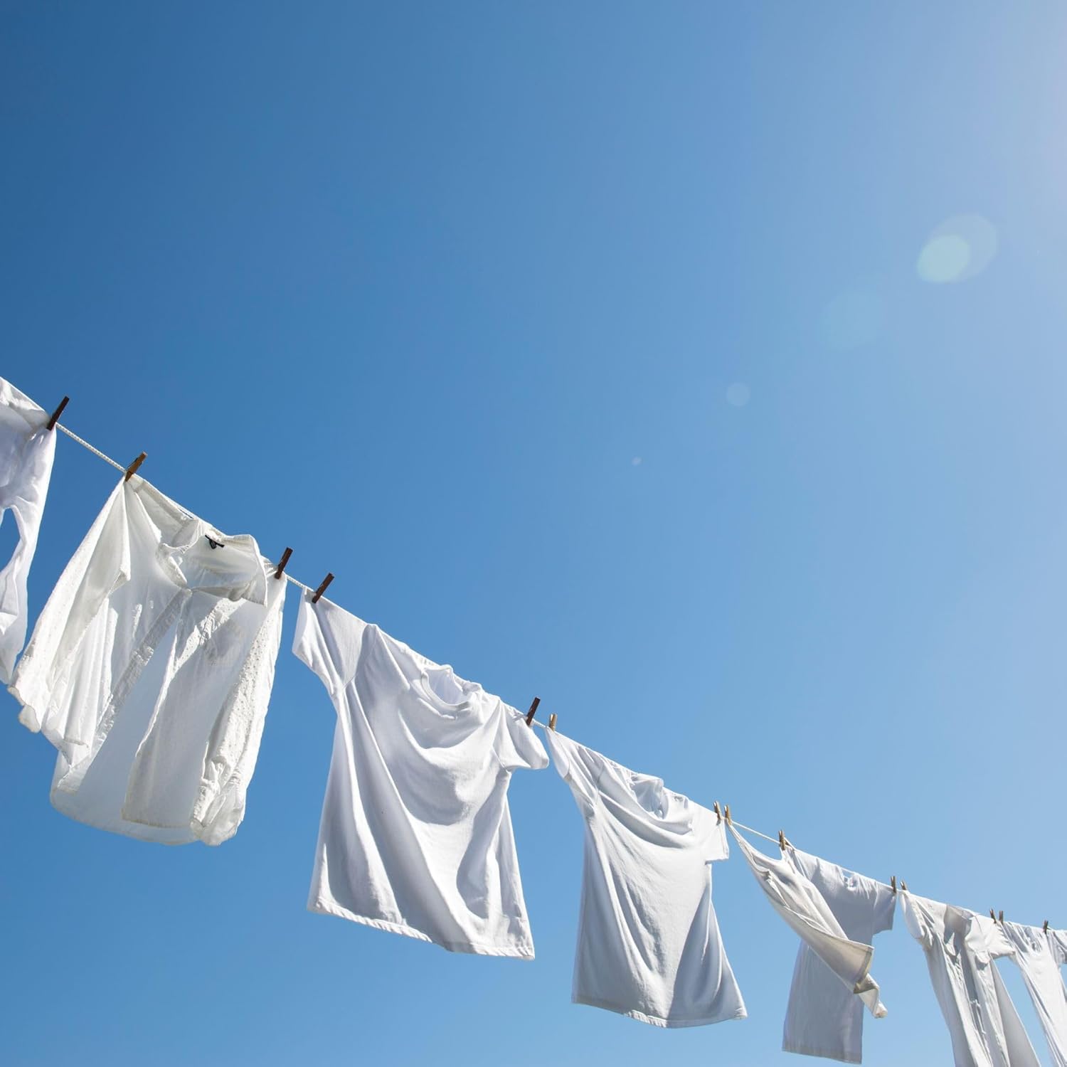Use Triple Crown Blue to keep white fabrics sparkling, clean, and bright. Triple Crown Blue can be used in hot or cold water and does not contain dyes or bleach.
